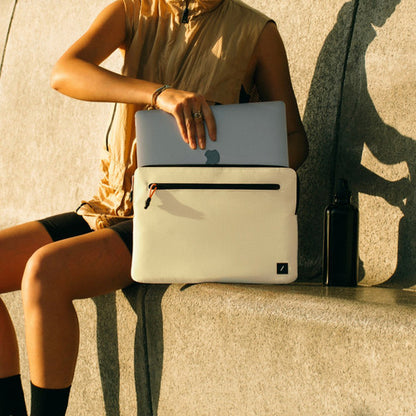 Native Union Ultralight Sleeve for MacBook Pro 15"/16" - Sandstone