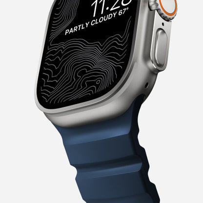Nomad Rocky Point Band Apple Watch 46/49 mm - Atlantic Blue/Natural Titanium Hardware
